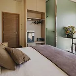 33 Baroni Hotel 4*