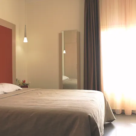 33 Baroni Hotel