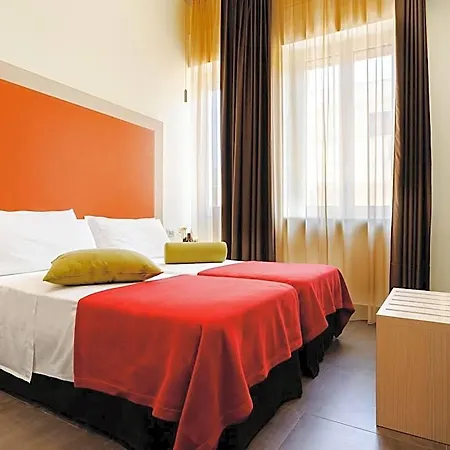 33 Baroni Otel 4*