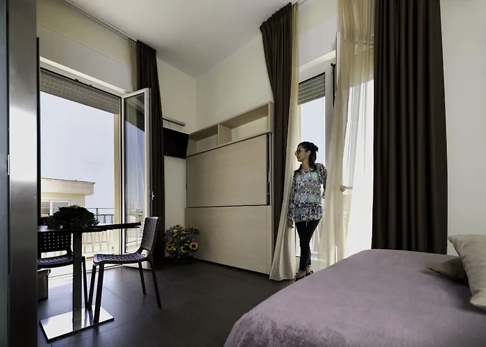 33 Baroni Hotel